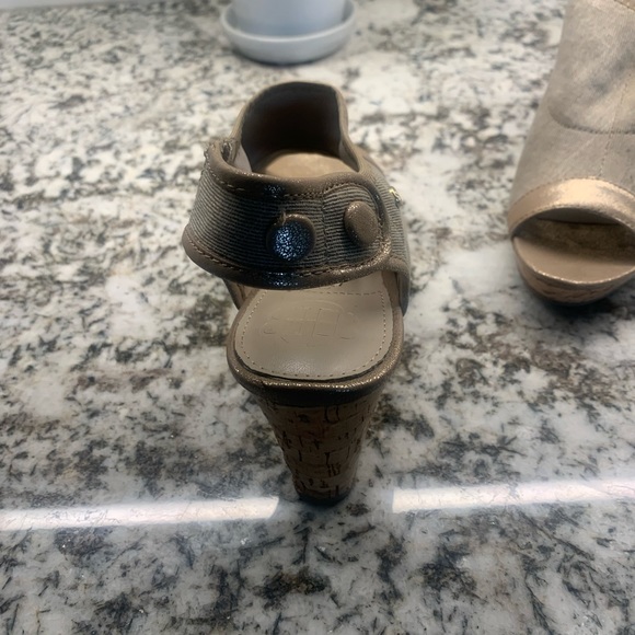 Wedge shoes - Picture 3 of 5